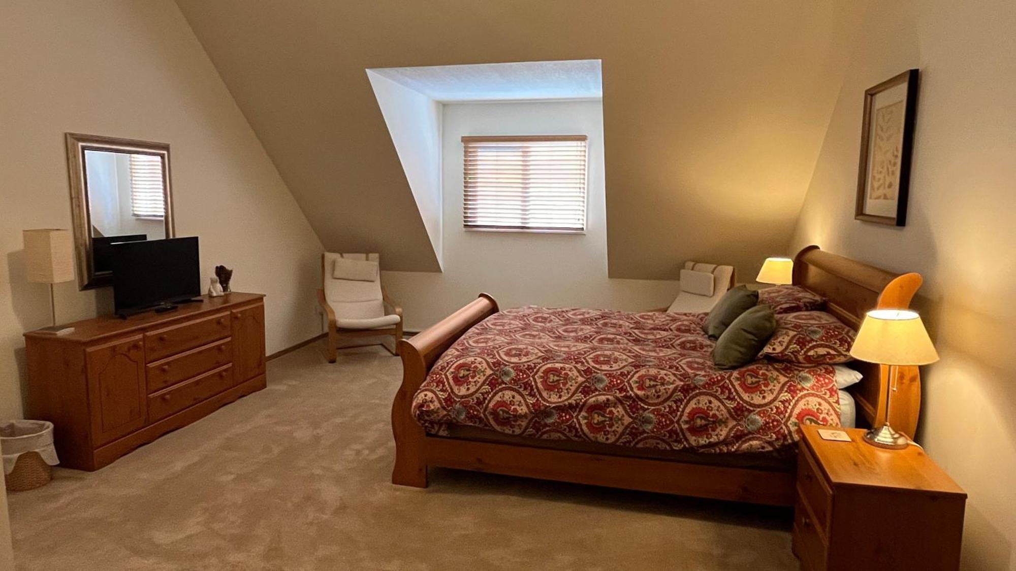 Bear Paw Lodge Golden Bagian luar foto