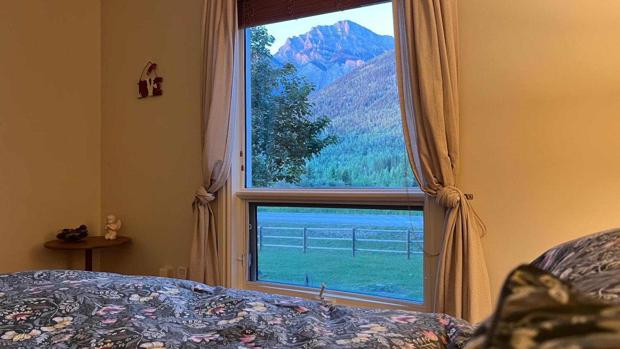 Bear Paw Lodge Golden Bagian luar foto