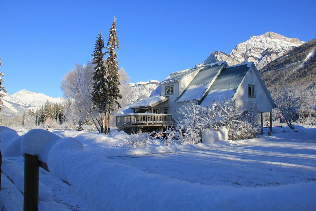 Bear Paw Lodge Golden Bagian luar foto