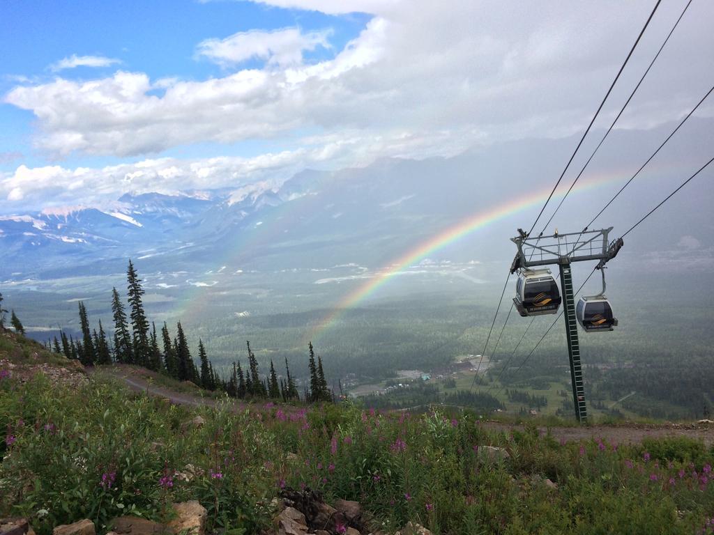 Bear Paw Lodge Golden Bagian luar foto